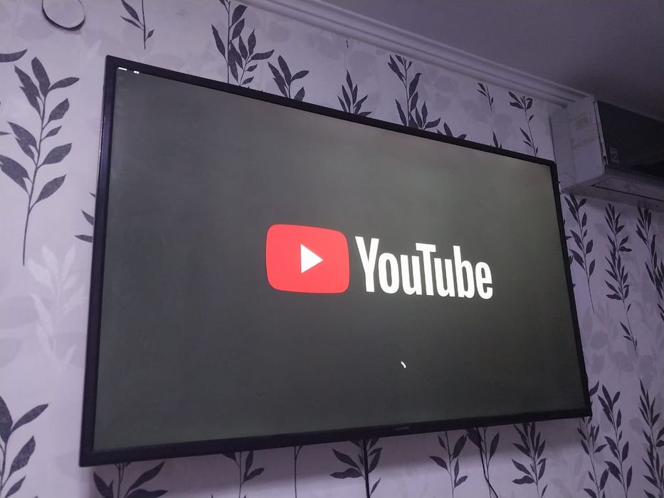 Большой Самсунг-106см.SMART T2 WIFI