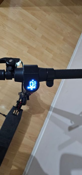 Электросамокат от TRIBE