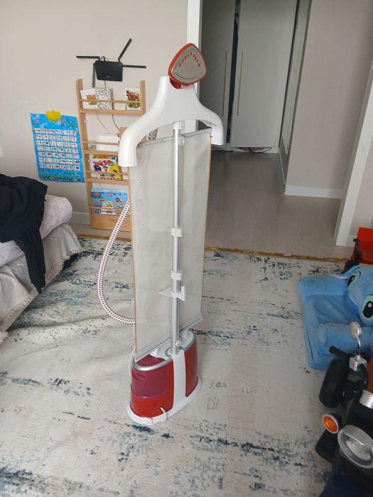 Паровой утюг (красно-белый)