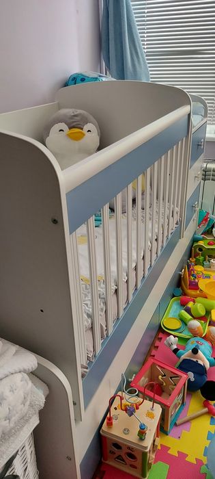 Бебешко креватче.