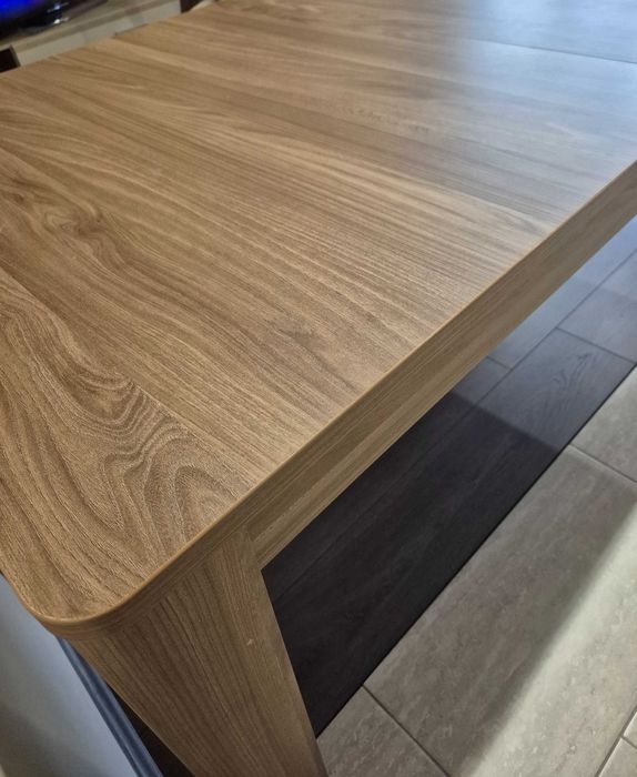 Трапезарна маса 200 евро