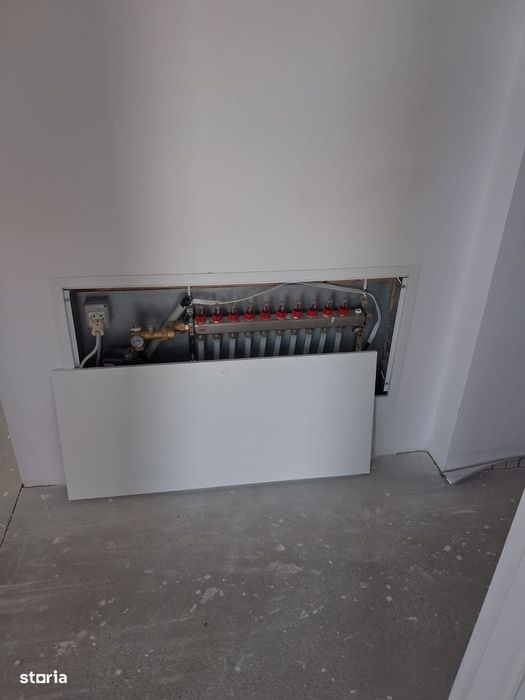 Apartament 3 camere, balcon și debara 97000 EURO