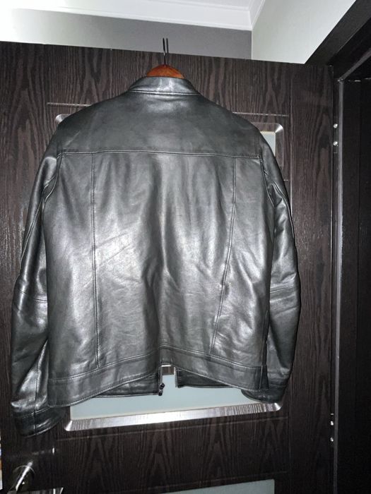 Продавам кожено яке