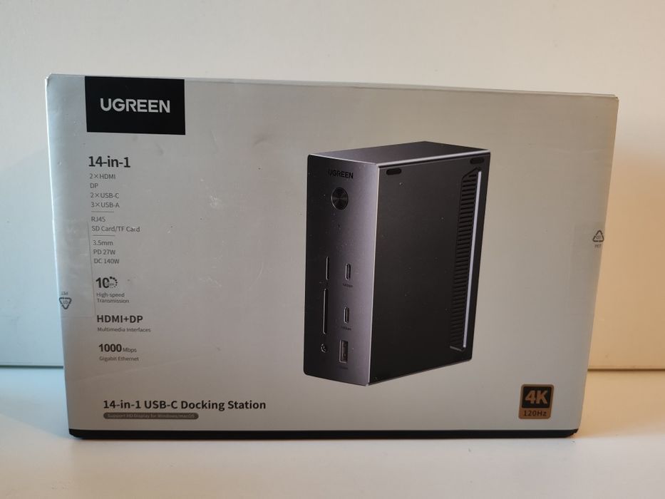 UGREEN 14-in-1 USB-C Docking Station 4K 120Hz + UGREEN Revodok Pro 9-in-1 4K + UGREEN HDMI Switch 3 In 1 Out 8K 60Hz Noi