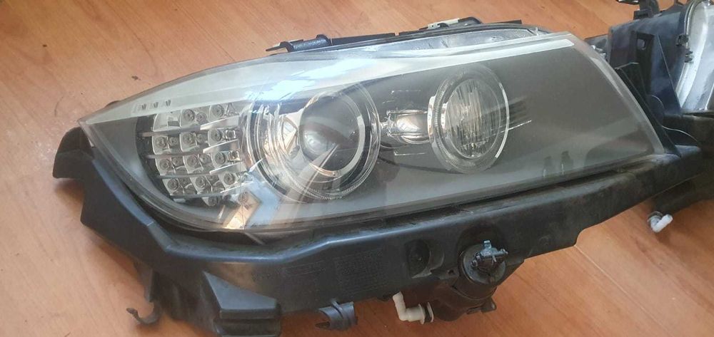 Far stanga dreapta BMW Seria 3 E90 E91 facelift LCI bixenon adaptive