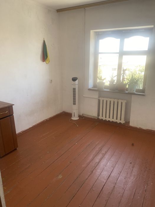 В уентре 4-х комн квартиру