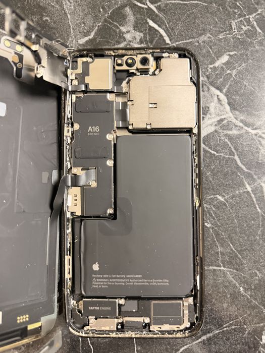 Iphone 14 Pro Max pentru piese