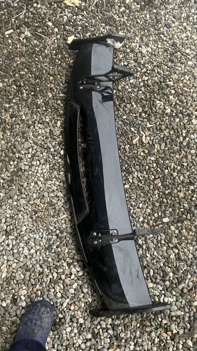Vand spoiler bmw universal