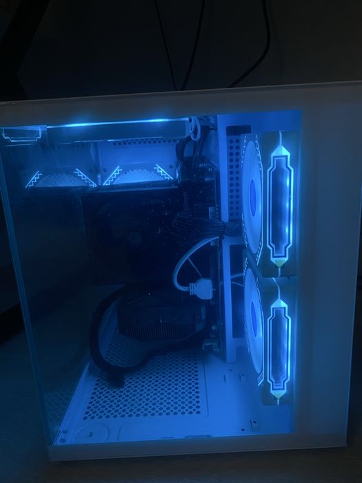 Продается Системник без учета переферий