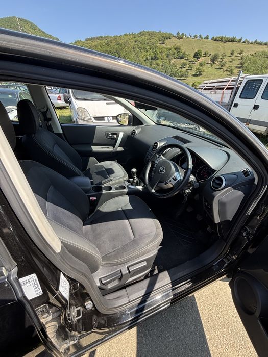 Dezmembrez Nissan Qashqai 1.5 dci 110 cp FCSJ10