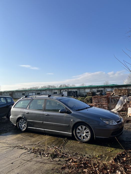 Dezmembrez Citroen C5 Exclusive 2005