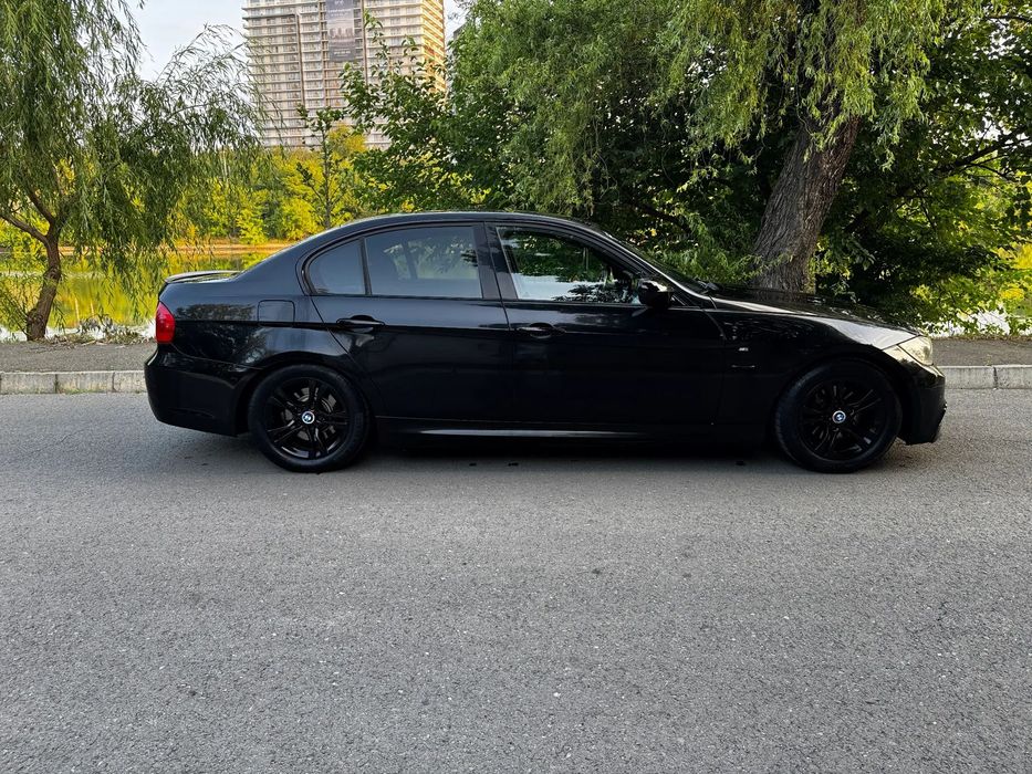 BMW Seria 3 E90 facelift 2009 pachet M 318d 2.0 diesel 143CP Euro 5