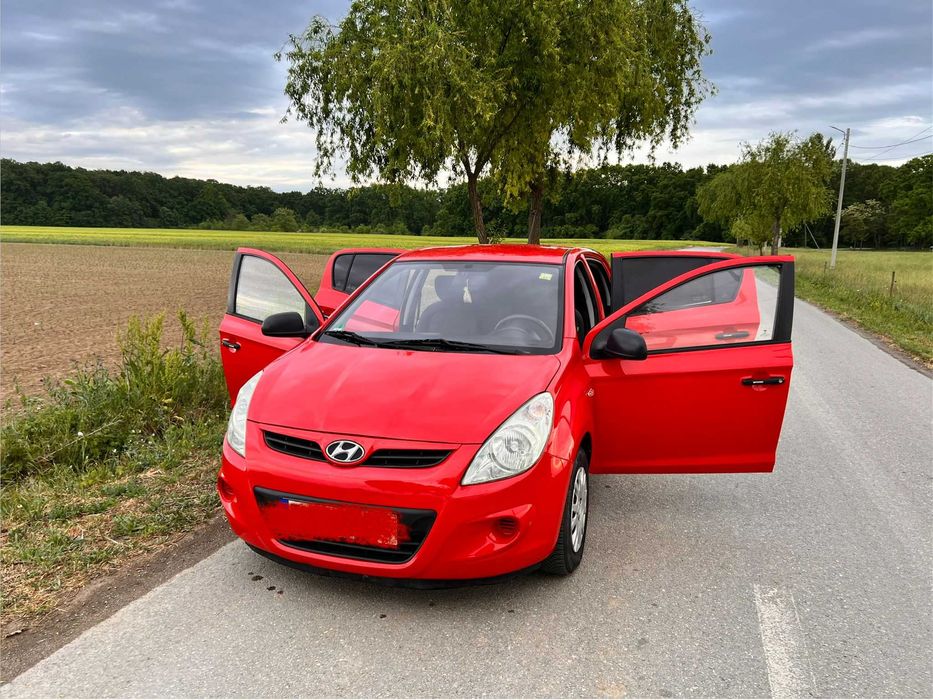 Hyundai i20 • 2009 • Benzină 1.3