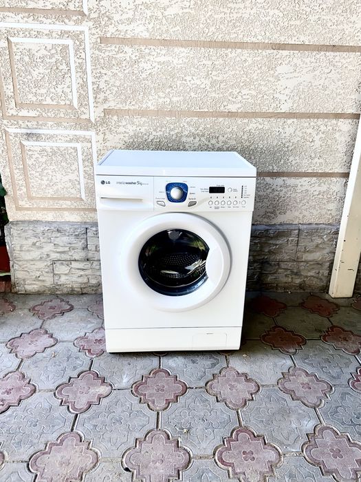 Продам стиральную машинку
