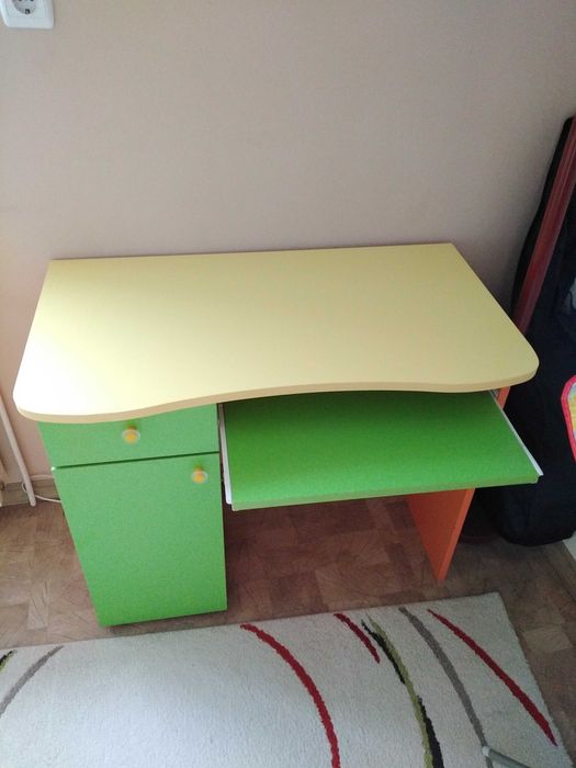 Детско обзавеждане, легло, бюро, шкаф, стол