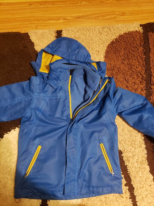 Jachetă iarnă McKinley mărimea 140, polar detașabil.