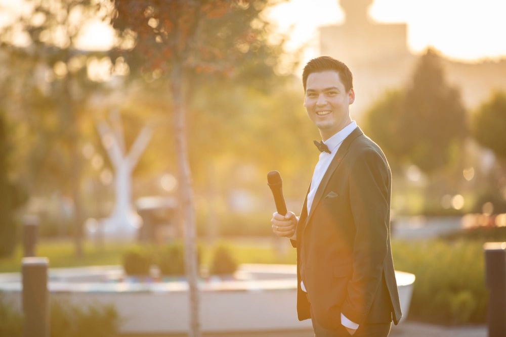 Ведущий на Ваш праздник!