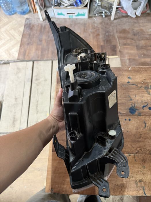 Фара гранта FL правая оригинал