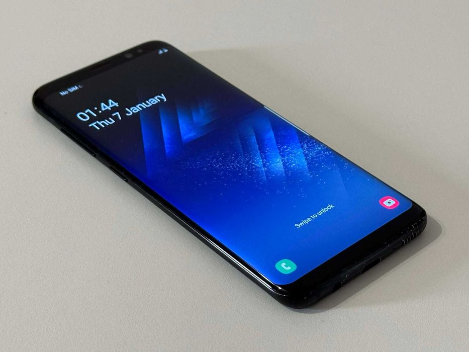 Бартер! Samsung Galaxy S8 Midnight Black (Черен)