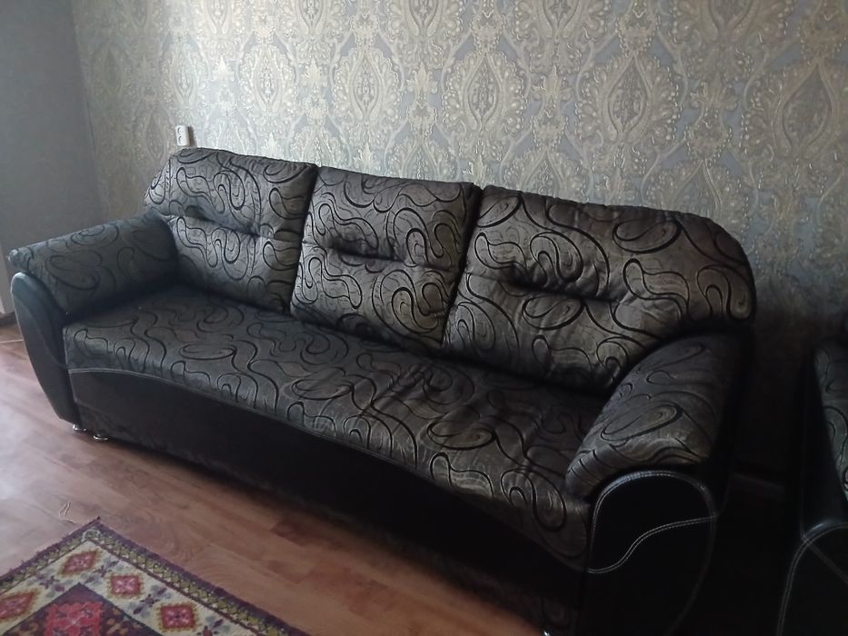 Продам диван и кресло