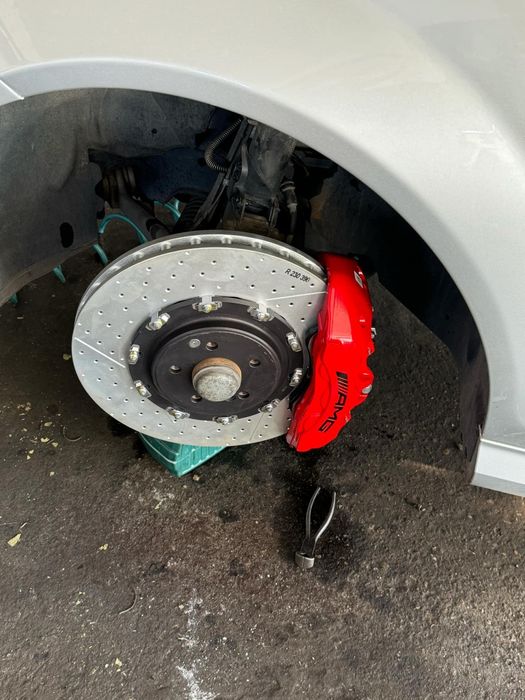 AMG;АМГ спирачки CLS 63