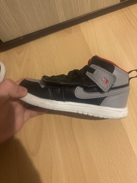 Jordan 1 de copii