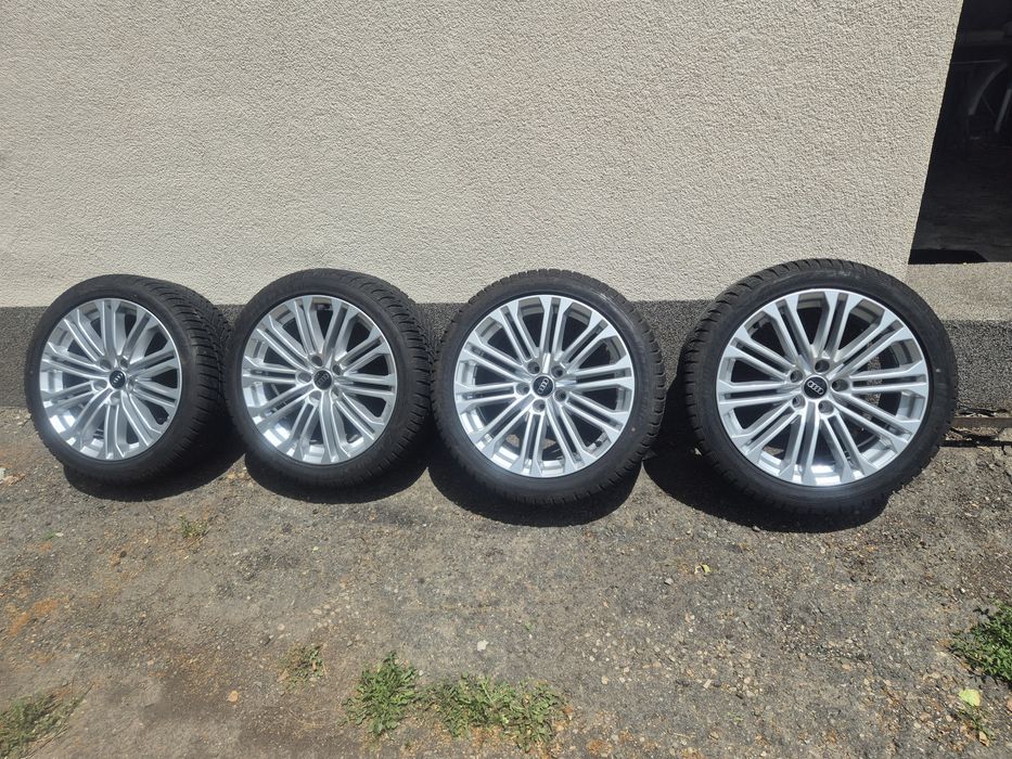 Продавам джанти от Audi RS 5  и зимни гуми  245 40 18 Audi  Нови!!!