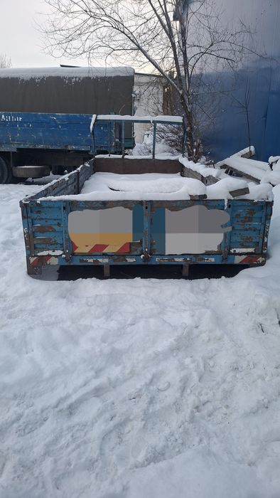Кузово бортовое.