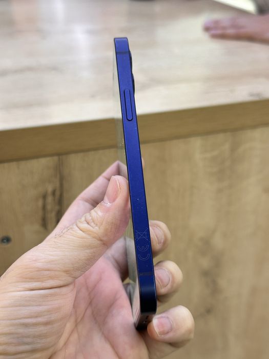 Iphone 12/128 в магазине Icom