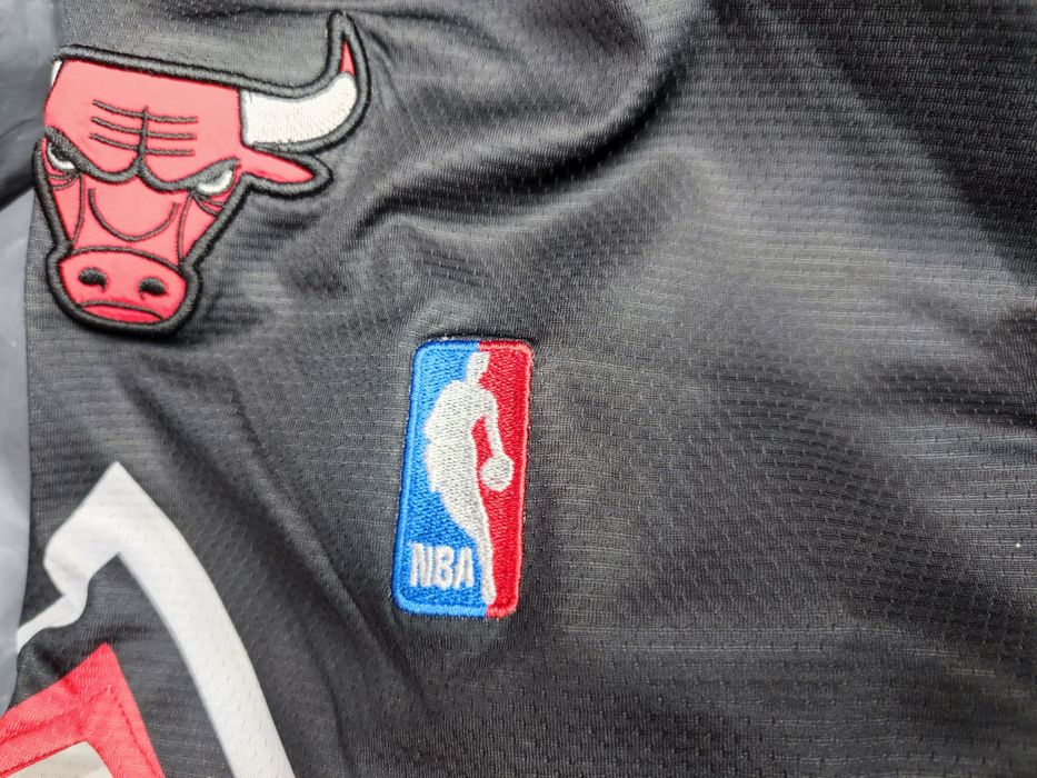 Баскетболни шорти на La Lakers и Chicago Bulls