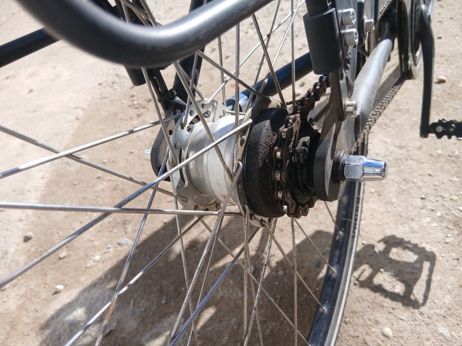 Bicicletă cu viteze în butuc