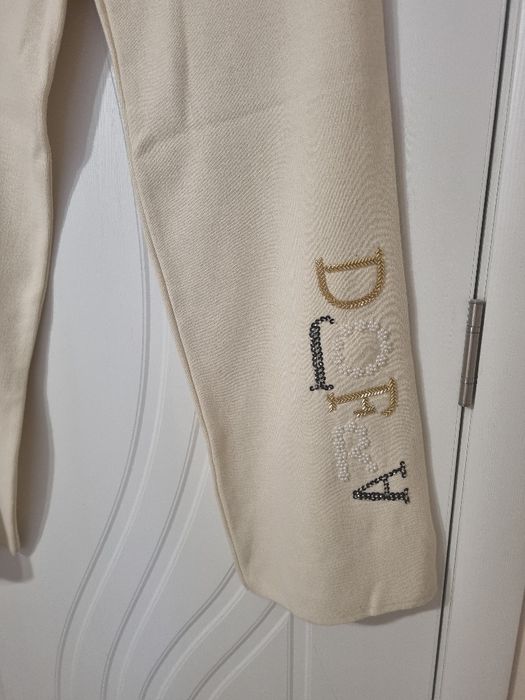 Комплект в цвят екрю, Djofra