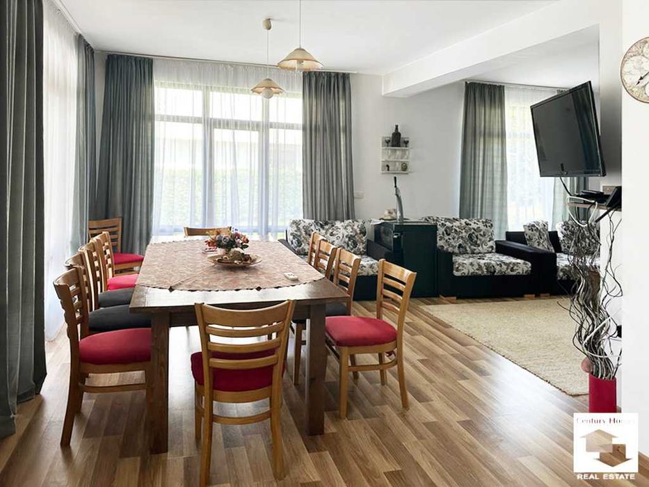 125180 Ваканционен комплекс с 4 къщи, басейн и BBQ зони в с. Бадевци