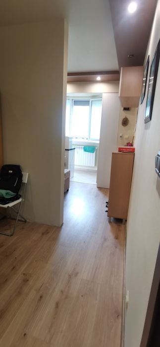 Отдава под наем апартамент