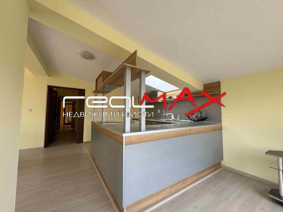 Дава се под наем Тристаен апартамент в Казанлък - 123 кв.м за 306 € - Снимка #2