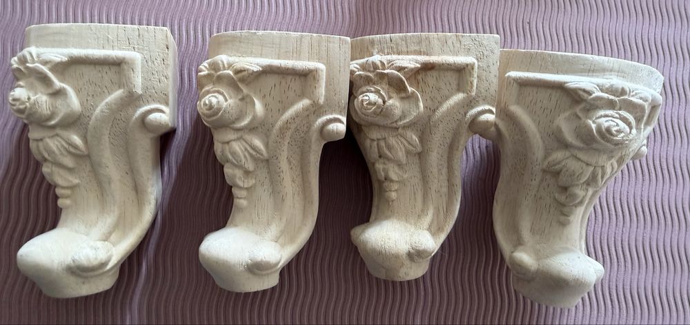 4 деревянные ножки с узором