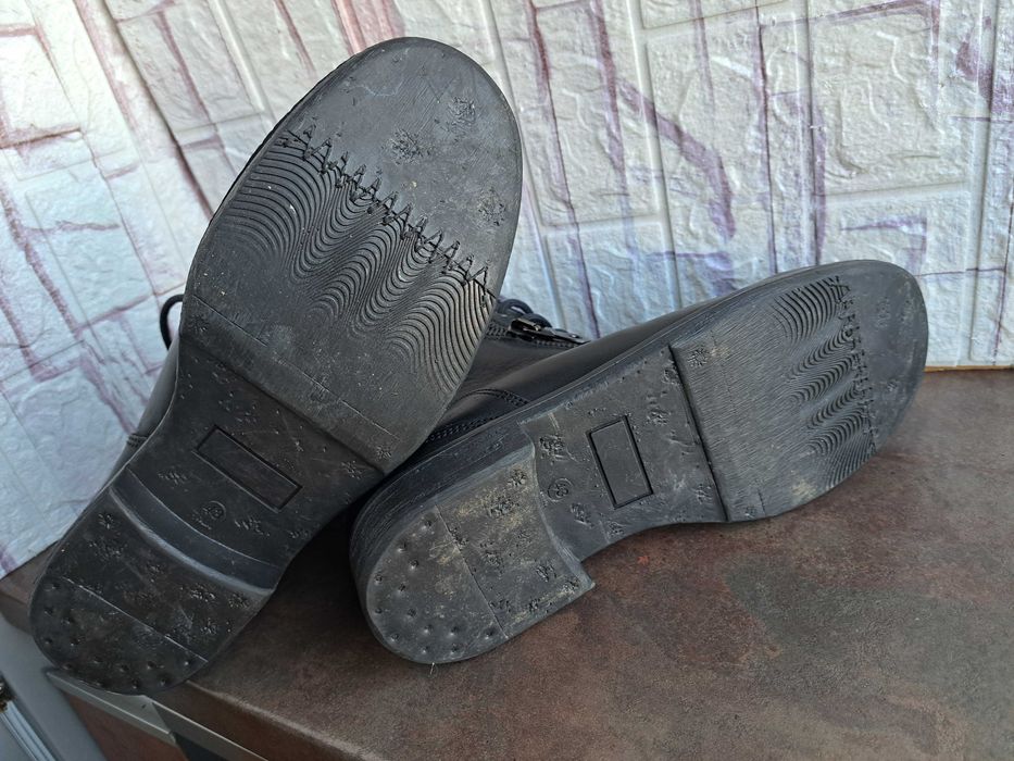 мъжки зимни обувки,боти,черни кубинки,ном43