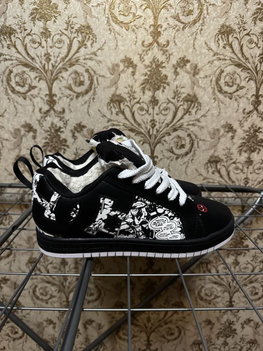 Продам кроссовки зимние молодежные