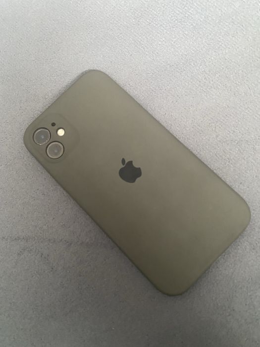 Продам iphone 11