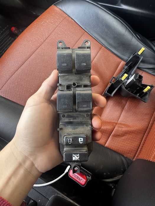 Стеклоподьемник на камри 50 и пушстарт оригинал