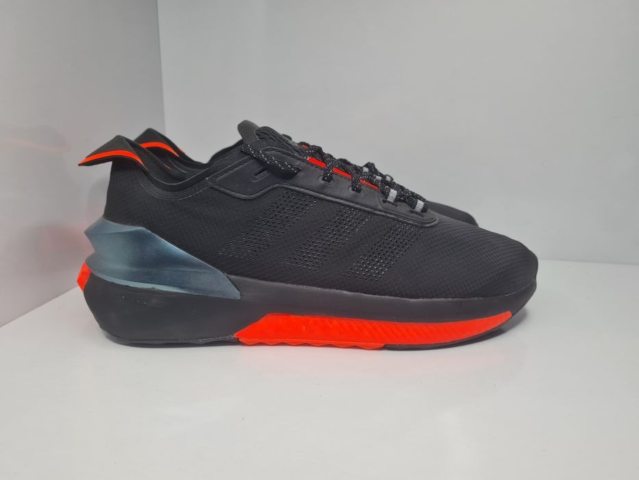 Маратонки Adidas Boost

Чисто нови без кутия.

Размер 46 стелка 29.5 с