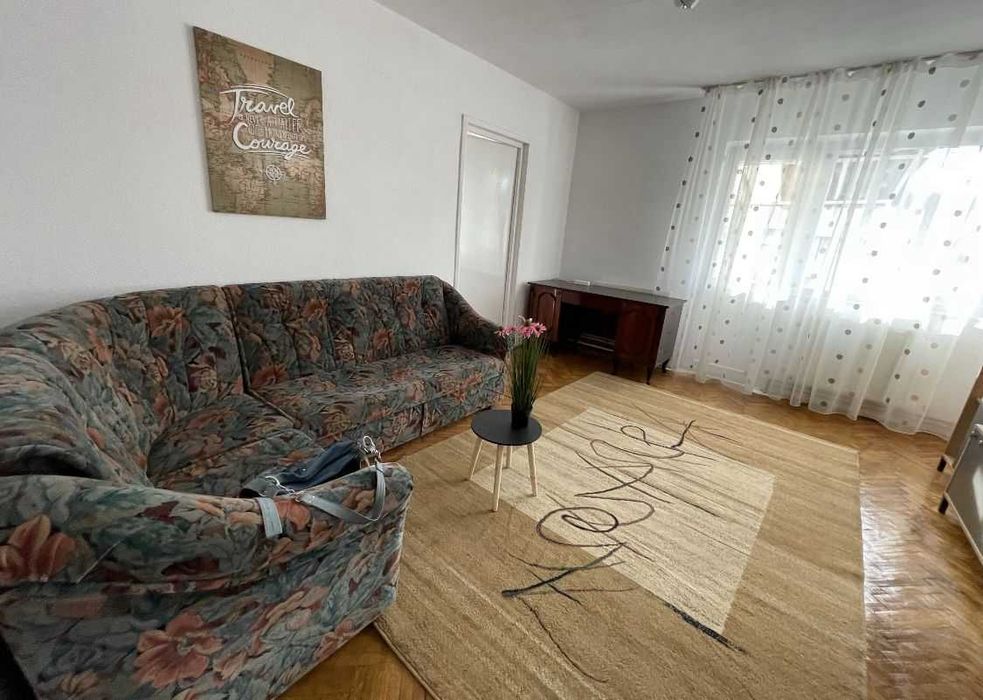 Apartament 3 camere cu centrala proprie - zona Traian