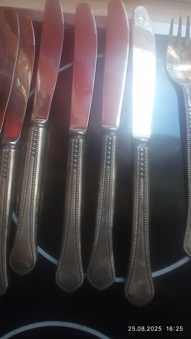 Посребрени руски вилици и ножове и кълцалник