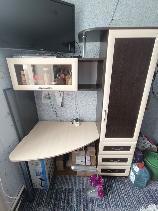 Продам письменный стол