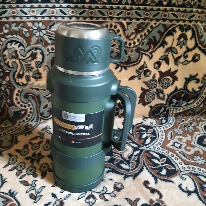 Термос емкостью 2 литра