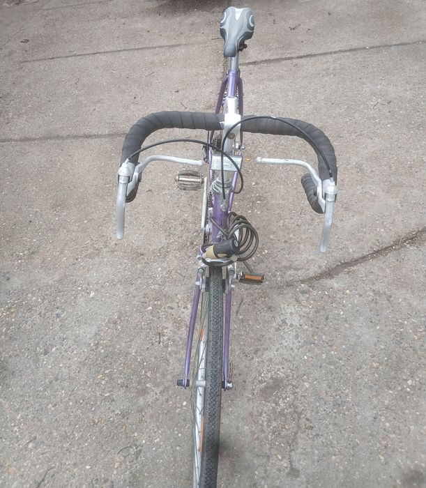 Bicicletă Hercules cursieră/trekking – funcțională, ideală pentru oraș