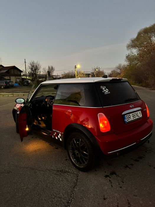 Mini Cooper 1.6 benzină 2004