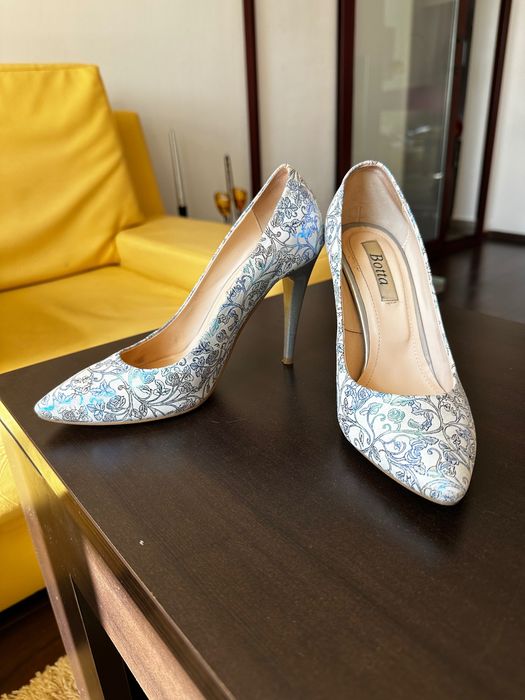 Pantofi cu toc - piele