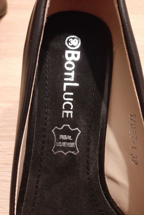 Нови еспадрили,луксозни,  официални  обувки и стилни боти