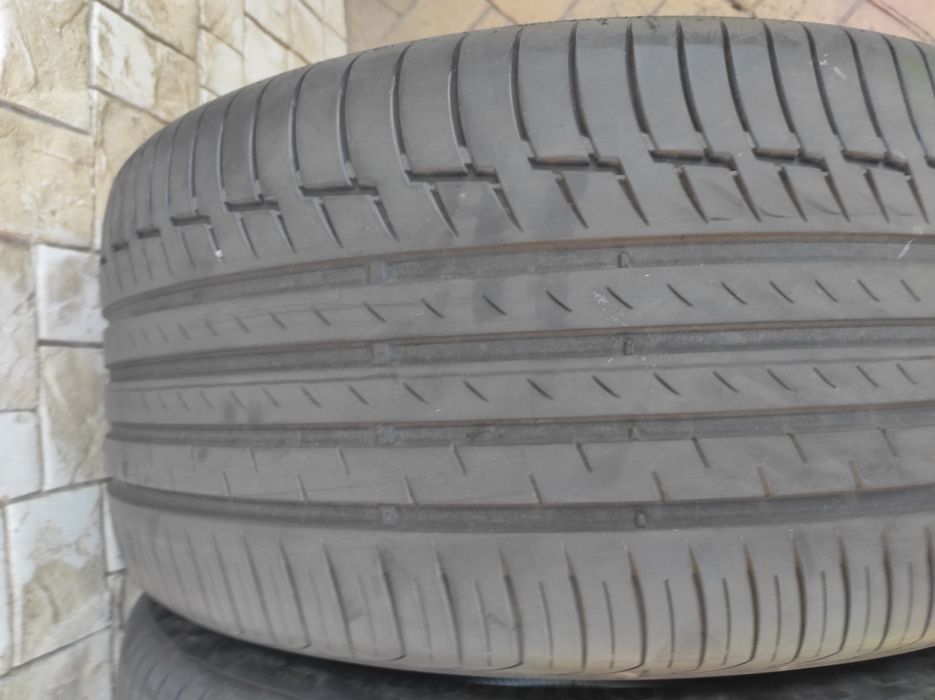 Летни гуми 275/40/22 315/35/22 Continental dot 2023